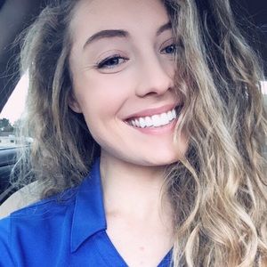 Meet your Posher, Lauren